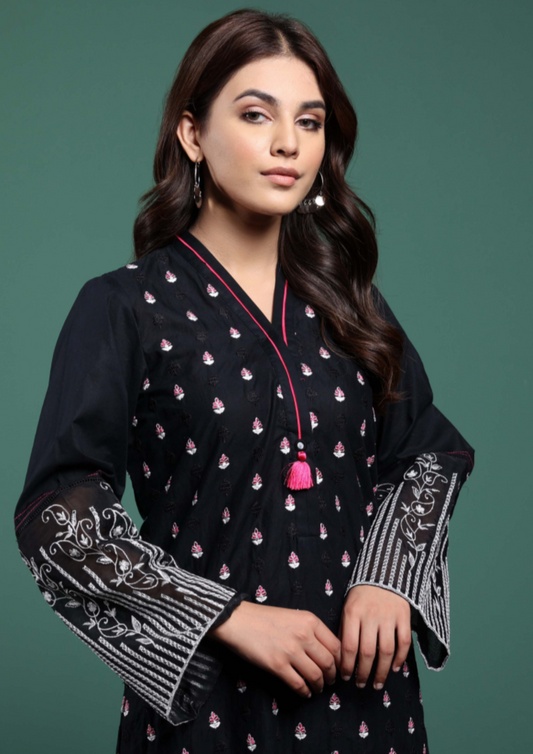 Black : Embroidered Kurta