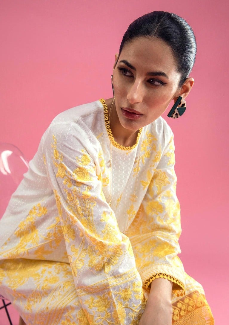 Off White : Women's Kurta