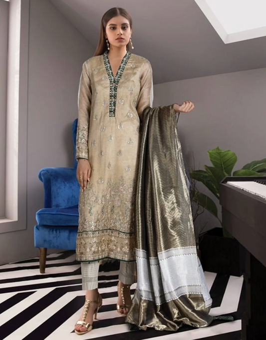 Green abd Gold: Women's Dress