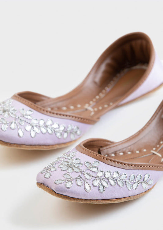 Lilac - Women's Embellished Khussas