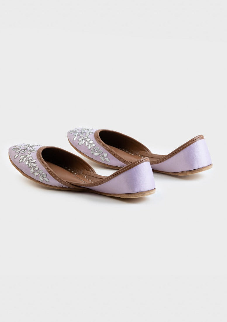 Lilac - Women's Embellished Khussas