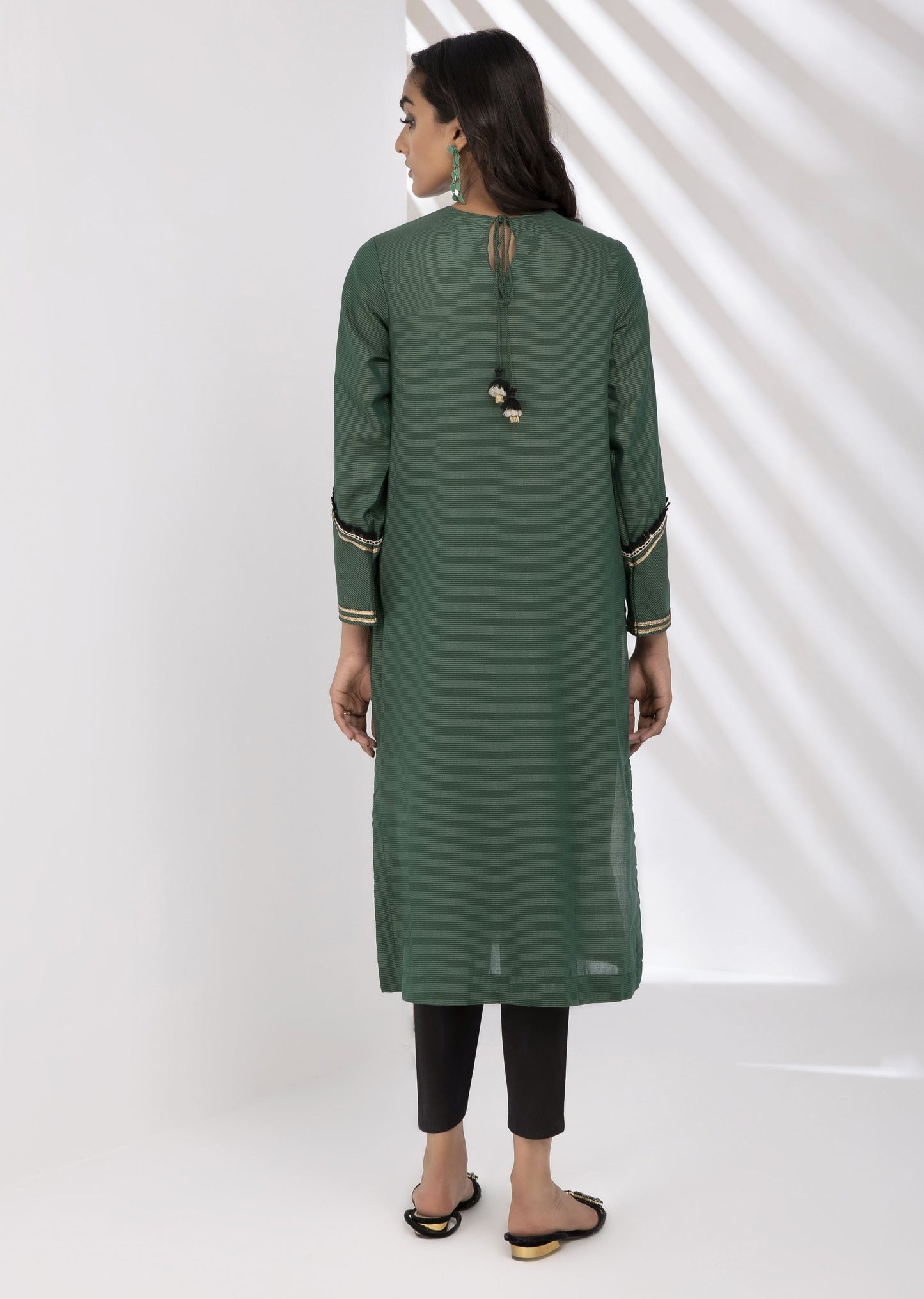 Green : Embroidered Kurta (Shirt only)