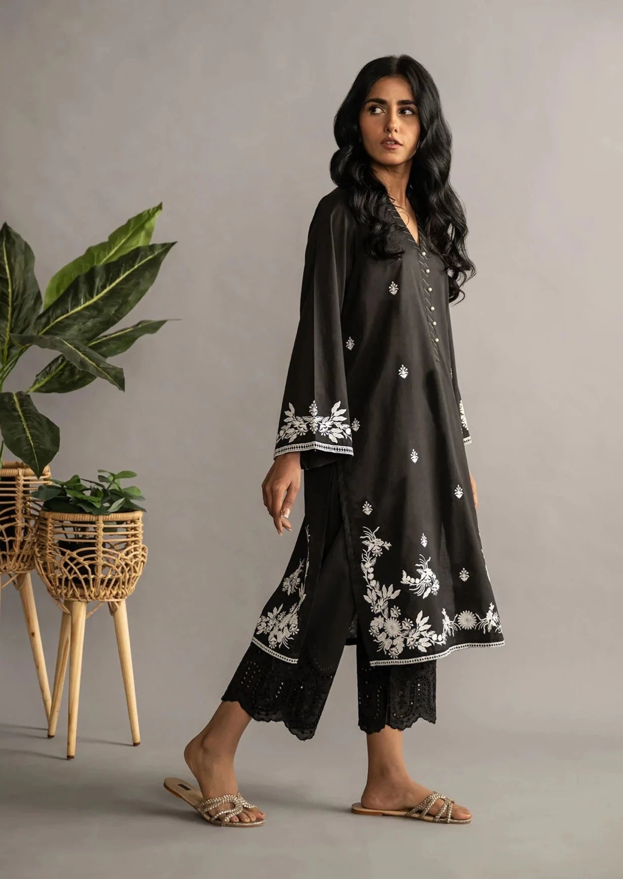 Black - Women's  Kurta (DC-0429)