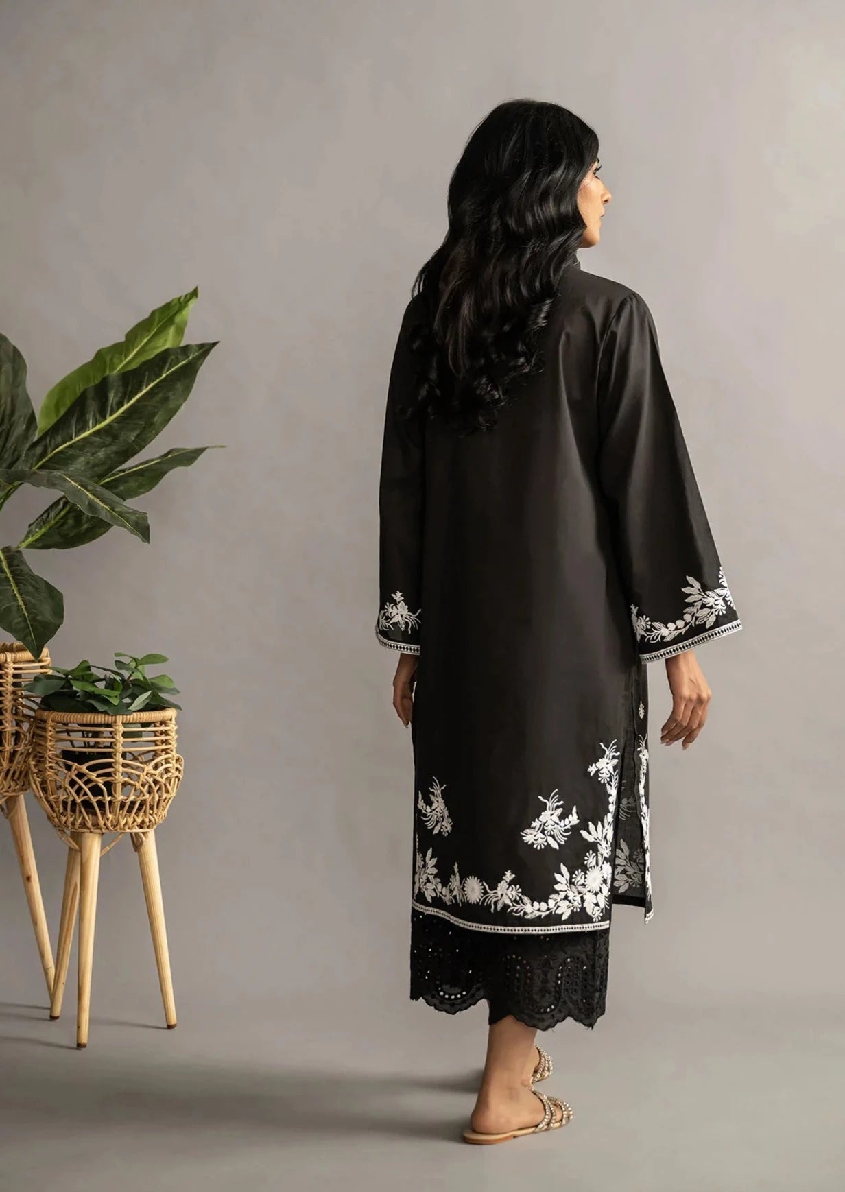 Black - Women's  Kurta (DC-0429)