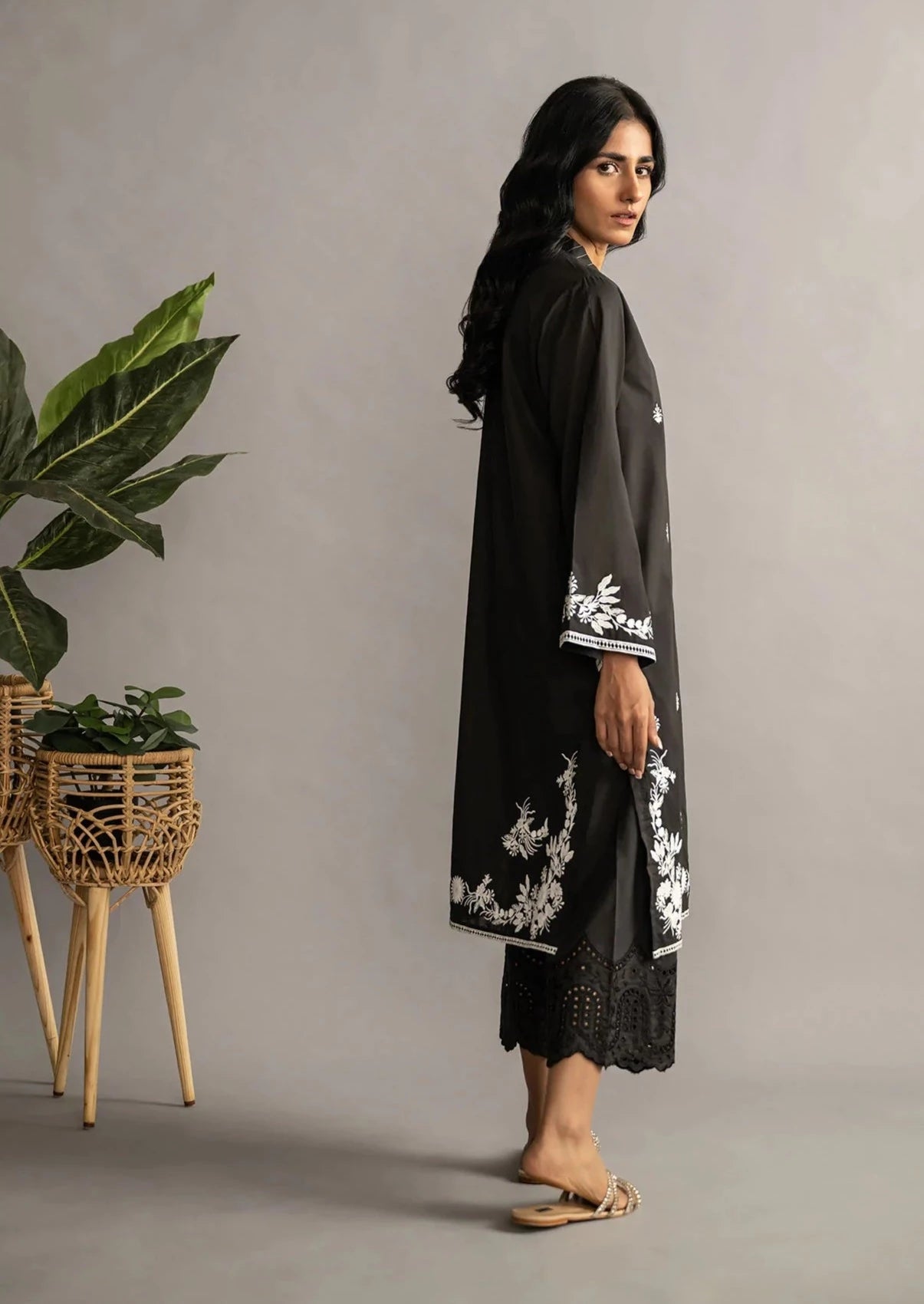 Black - Women's  Kurta (DC-0429)