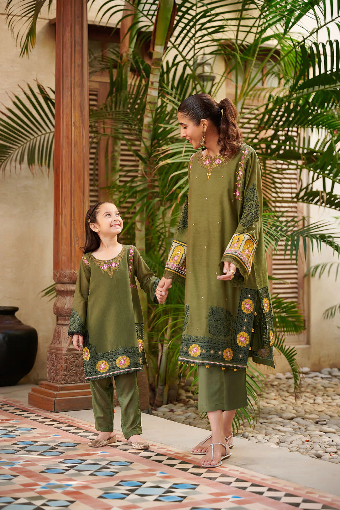 Dark Green - Girls Dress - DK-0127 1-2 Years Sleeveless Dark Green - Girls Dress - DK-0127 1-2 Years Sleeveless