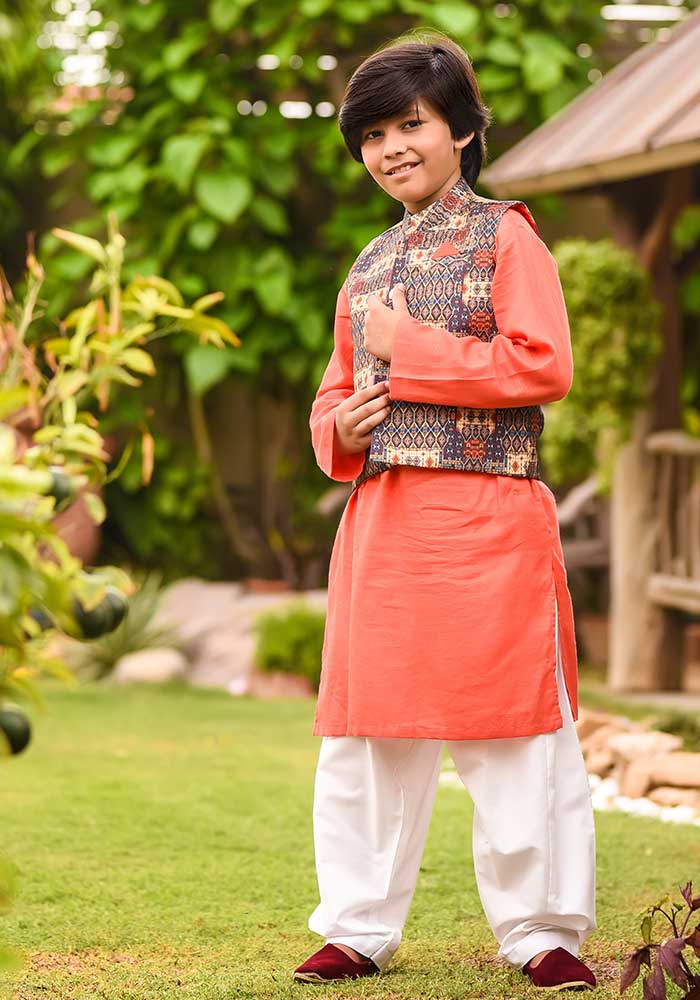 Coral Khaddar 3-Piece Kurta Shalwar