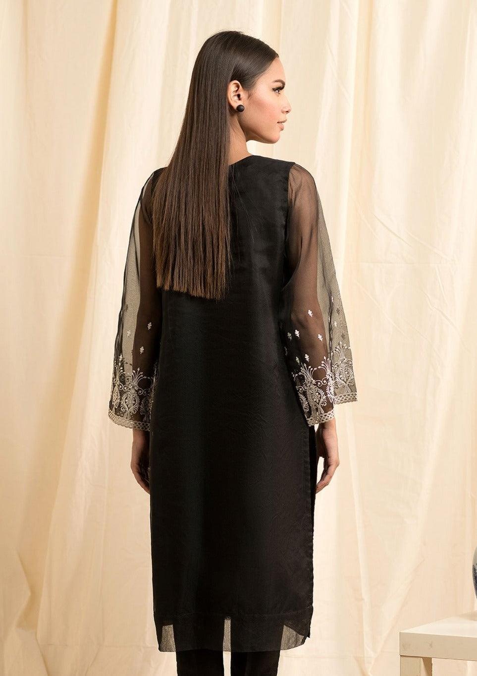 Black : Women's Kurta - DA-1376